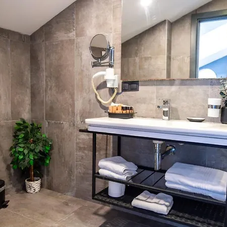 Skopea Exclusive Hotel