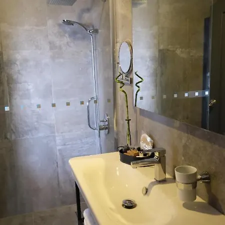 Skopea Exclusive Hotell